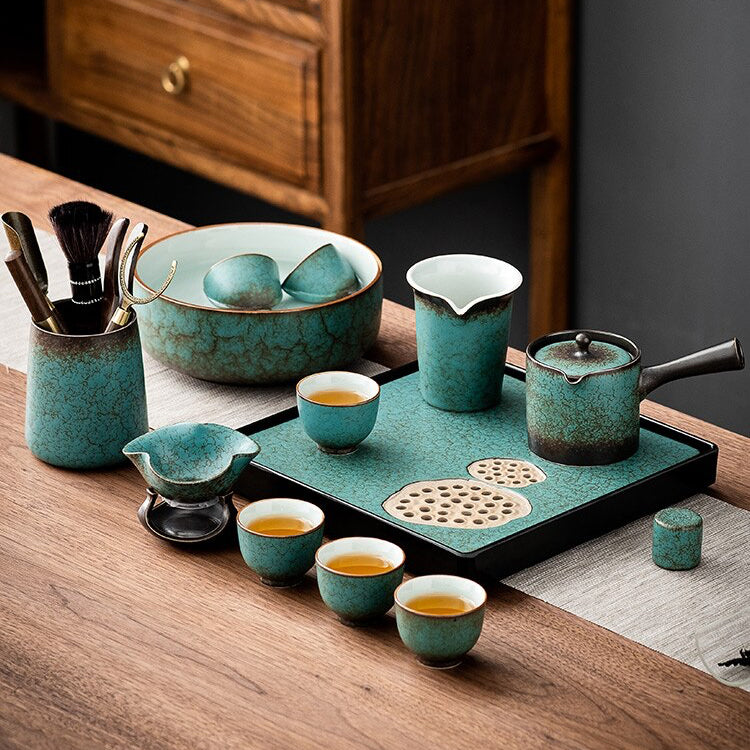 Premium Gift Box Set with Historical Tea Pots - view 3