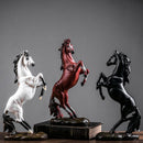Modern and Gorgeous Resin Horse Statue for Decor